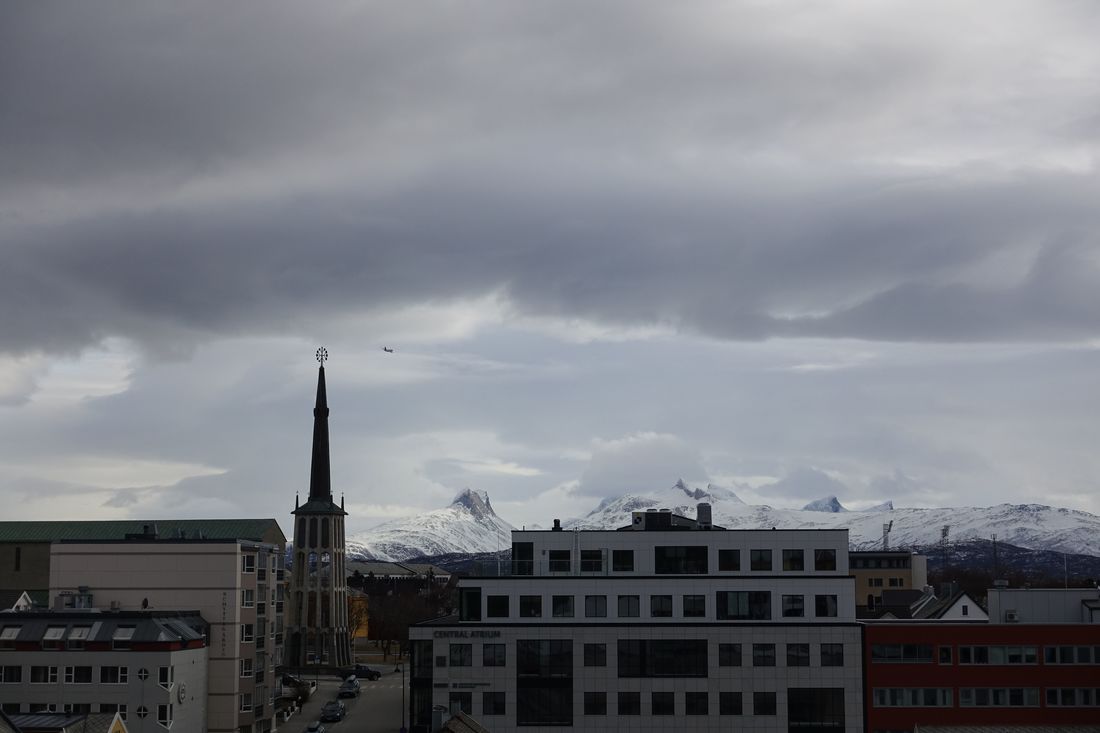 Flight leaving Bodö airport, going south. (2015:03:29)