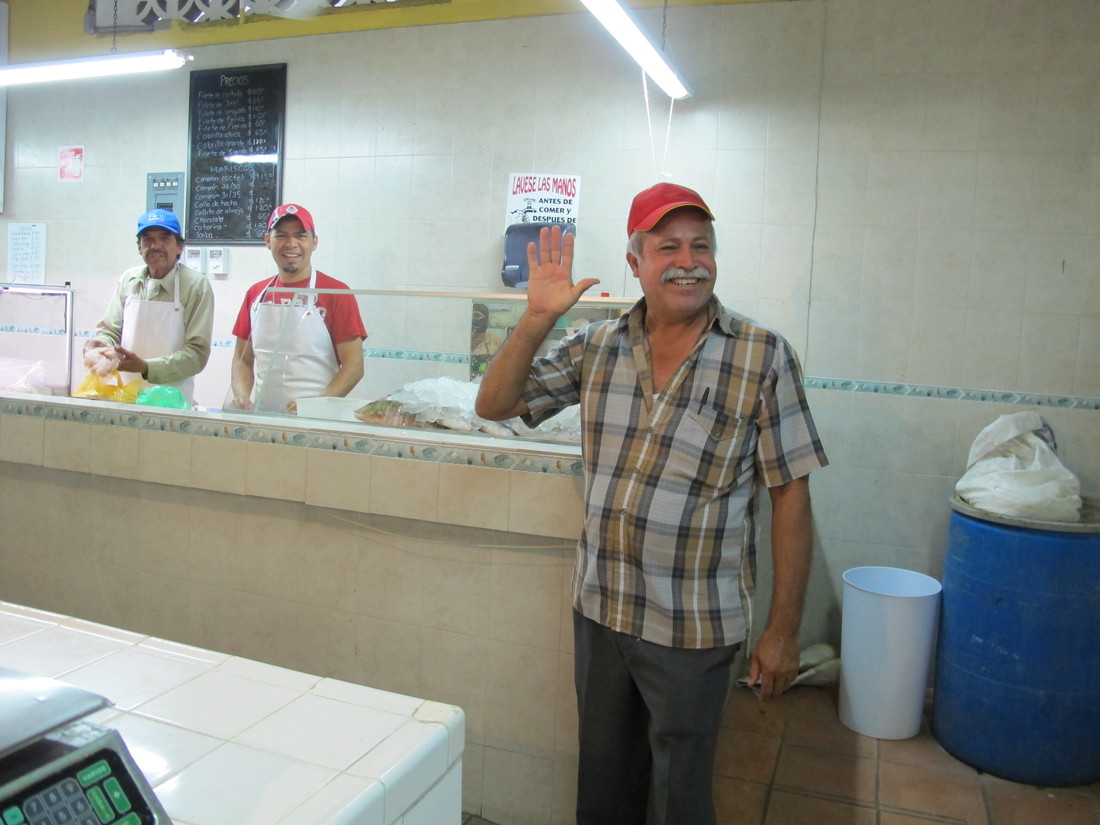 Mexico, market in La Paz. Friendly uncles. (2011:10:13)