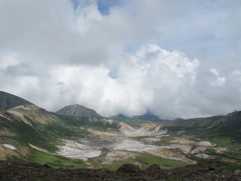 Hokkaido summer. Daisetsu san, hell valley (toxic hot springs) (2011:08:22)